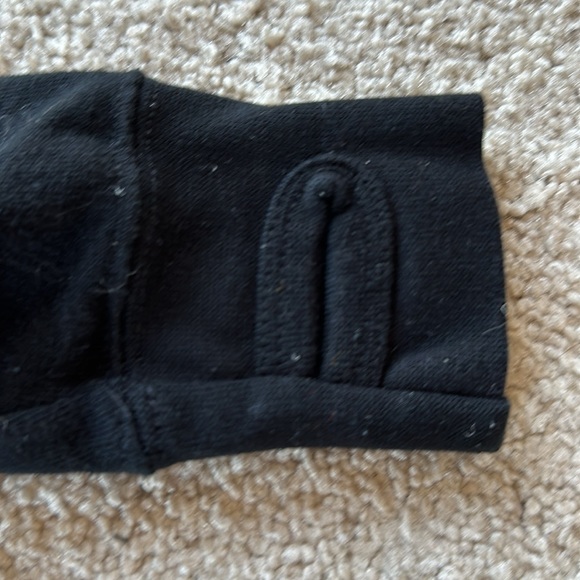 Authentic WWE Roman Reigns zip up hoodie - Picture 6 of 7